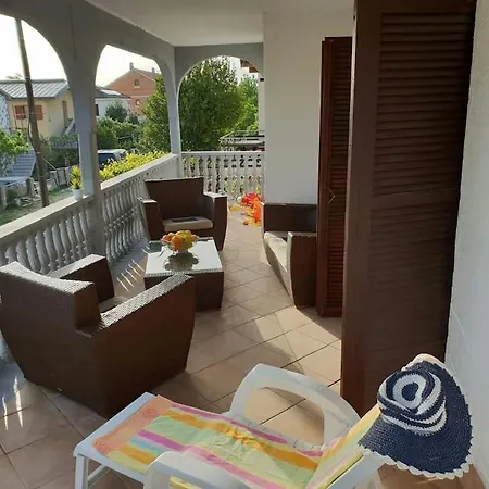 Hajder Apartment Posedarje